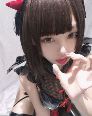 年轻的秘书4在线观看